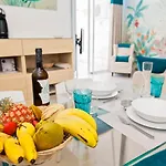 아파트 First Line Sea, Luxury Penthouse, Sea And Sunset View Vivenda Vacational Guayero 618 *