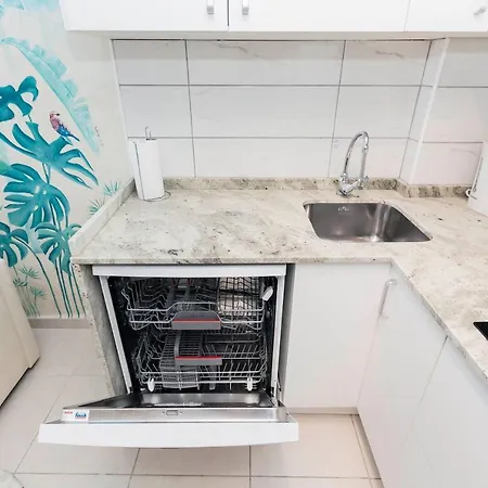 아파트 First Line Sea, Luxury Penthouse, Sea And Sunset View Vivenda Vacational Guayero 618